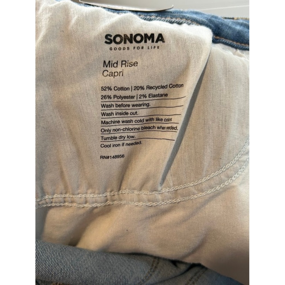 Sonoma Goods For Life Mid Rise Capri Jeans Light Wash Blue Super Stretch 28W NEW - Picture 6 of 6